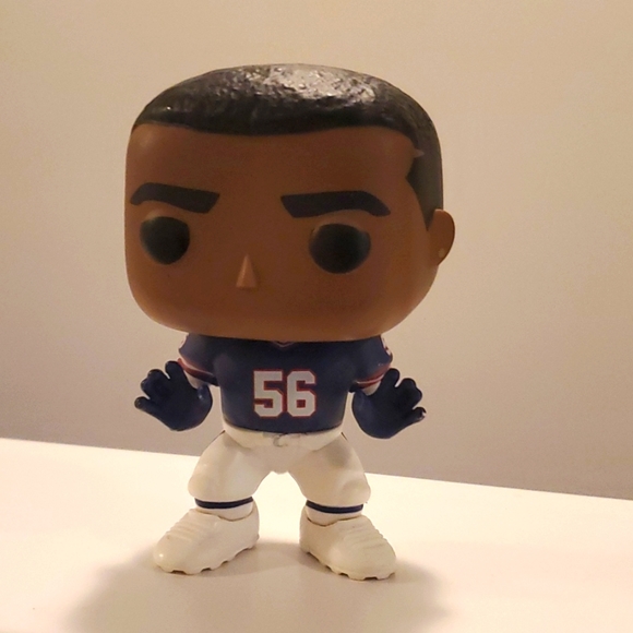 NFL Funko Pop #79 Lawrence Taylor (Home Jersey) 2017 Football Funko - Picture 1 of 5